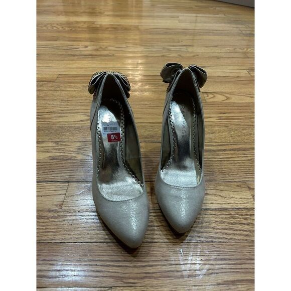 Women's Rampage Heels 8.5 Normina" Pump Pale Gold Fabric Back Bow 4.5" High - Picture 2 of 13